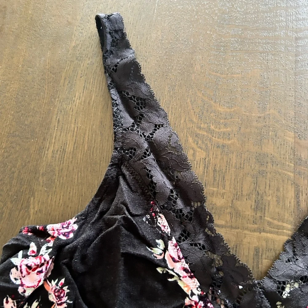 Free people intimately free morning rose floral Tank top black lace trim pink